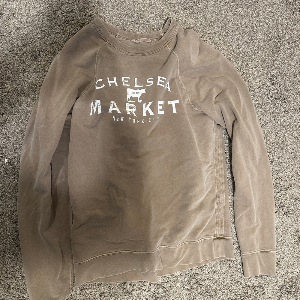 Sweatshirt